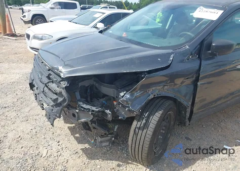 2018 Ford Escape S z USA, uszkodzony, nr VIN 1FMCU0F70JUB50735